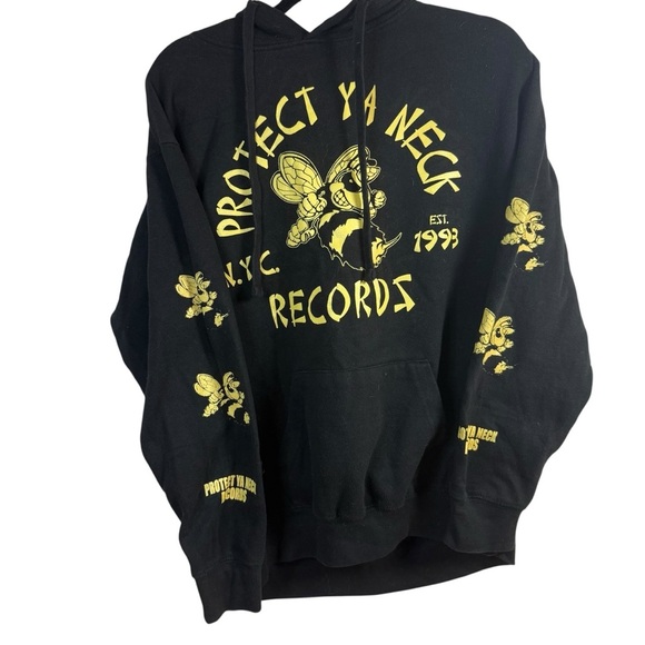Wu-Tang Clan Black and Yellow Graphic Hoodie 1993 - Picture 3 of 12